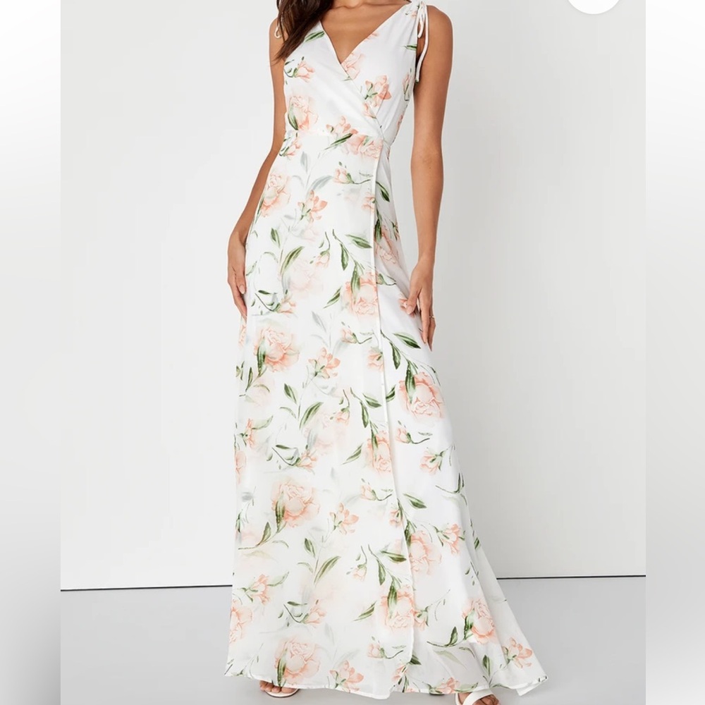 NWOT Lulus White Romantic Possibilities Dress